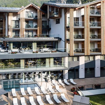 Ciampedie Luxury Alpine Spa Hotel Виго ди Фаса Екстериор снимка