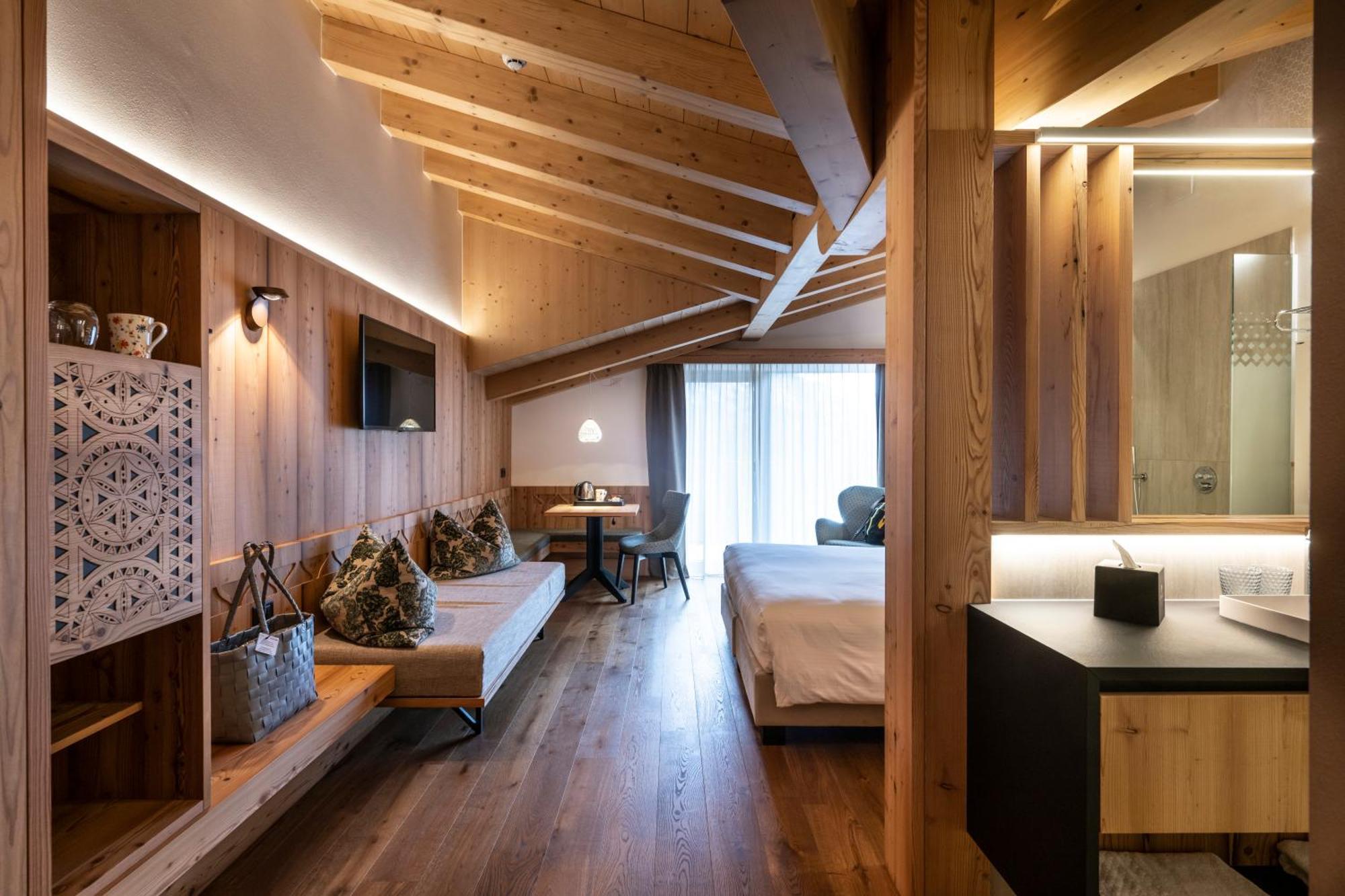 Ciampedie Luxury Alpine Spa Hotel Виго ди Фаса Екстериор снимка