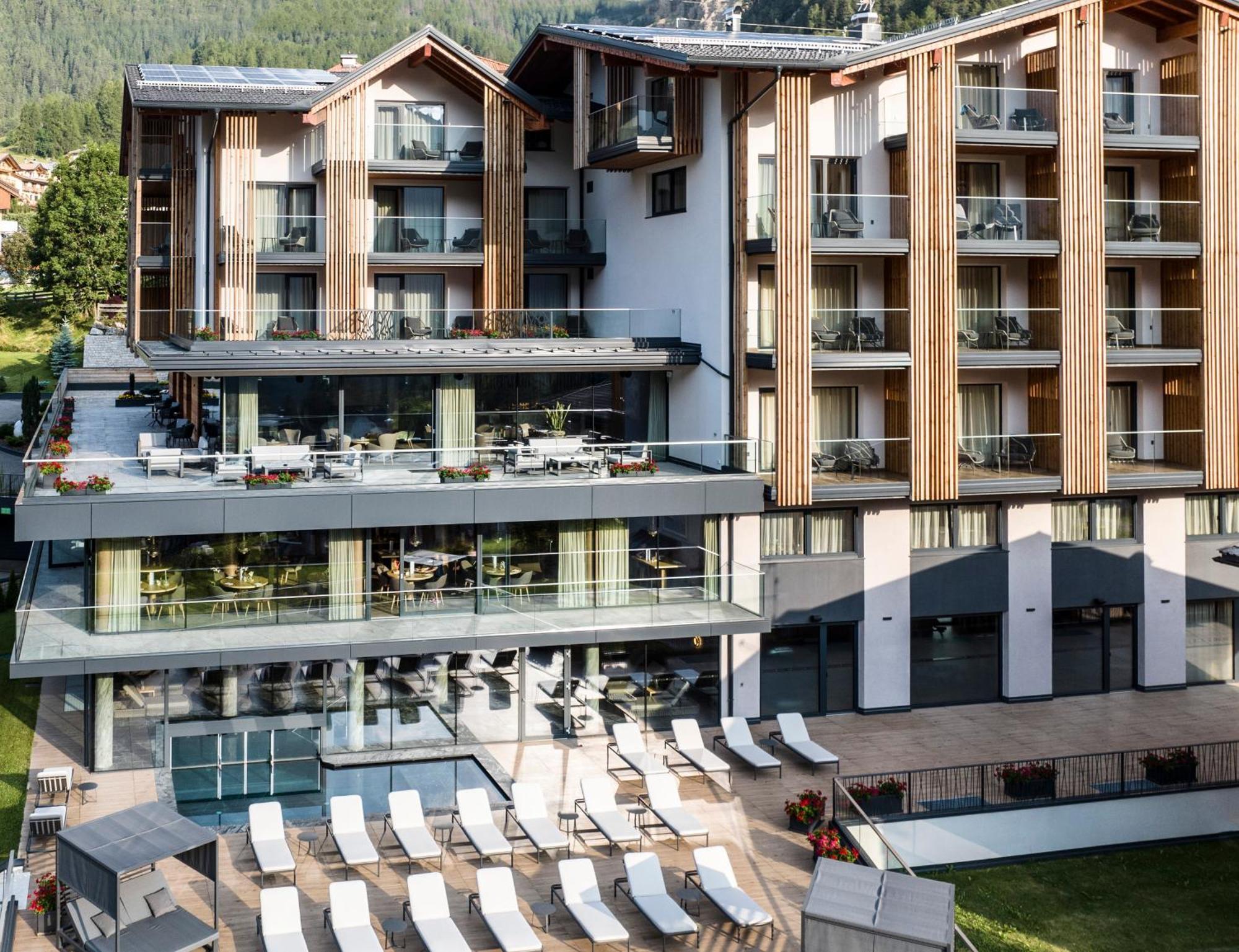 Ciampedie Luxury Alpine Spa Hotel Виго ди Фаса Екстериор снимка