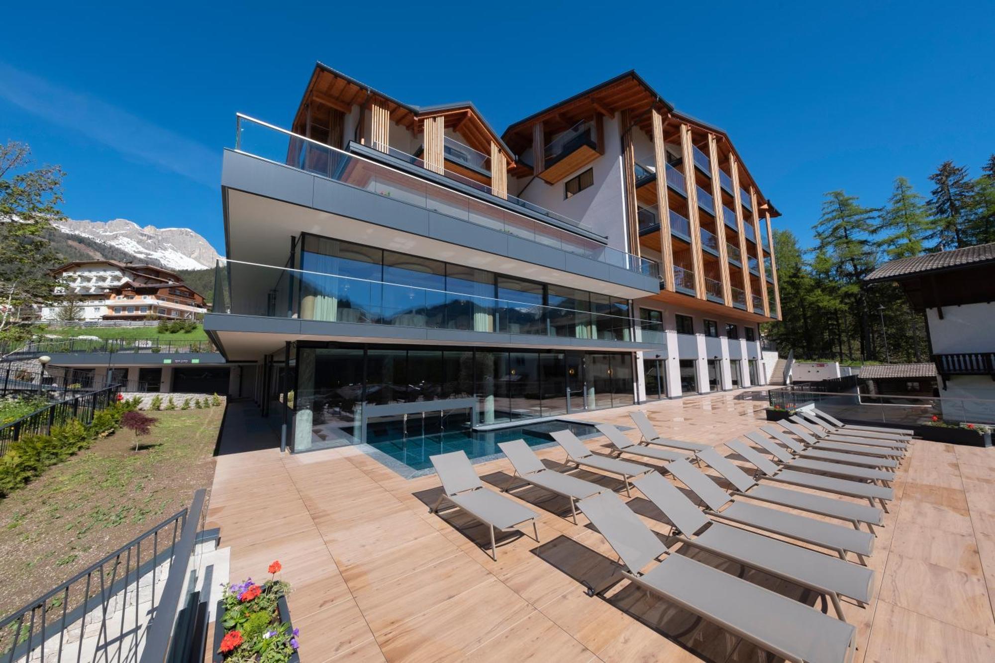 Ciampedie Luxury Alpine Spa Hotel Виго ди Фаса Екстериор снимка