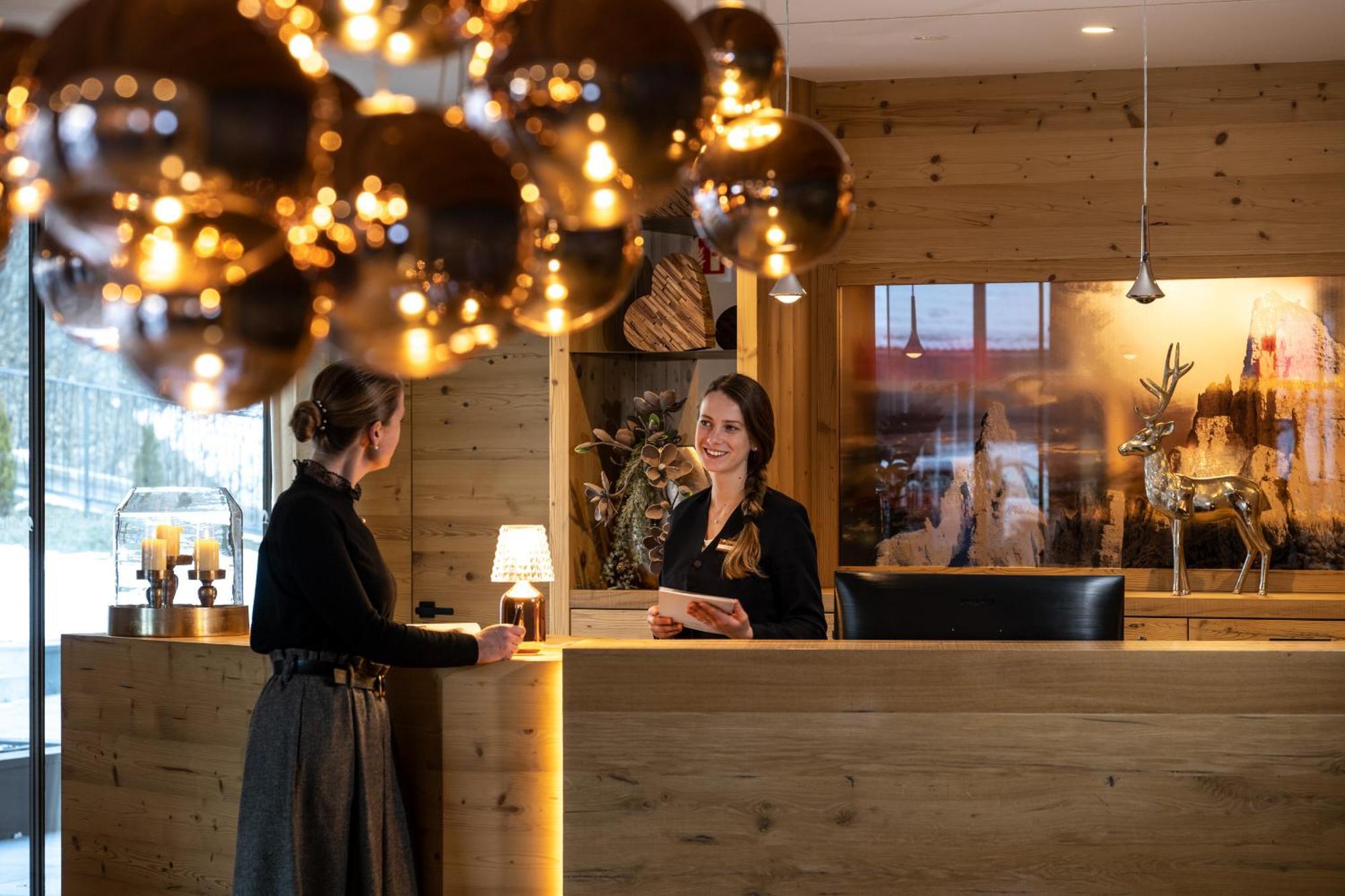 Ciampedie Luxury Alpine Spa Hotel Виго ди Фаса Екстериор снимка